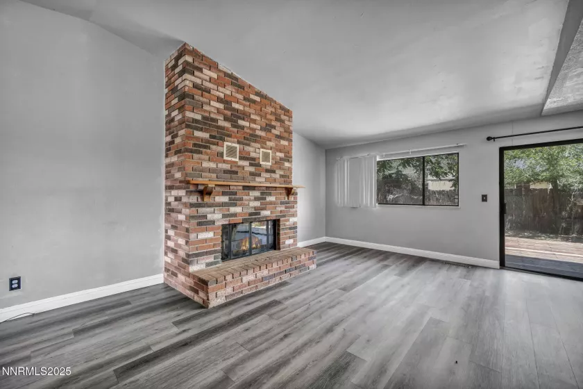 650 York, Sparks, Nevada 89431, 3 Bedrooms Bedrooms, ,2 BathroomsBathrooms,Residential,Residential,York,250051484