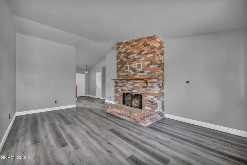 650 York, Sparks, Nevada 89431, 3 Bedrooms Bedrooms, ,2 BathroomsBathrooms,Residential,Residential,York,250051484