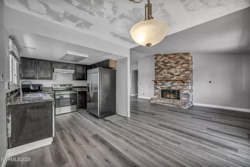 650 York, Sparks, Nevada 89431, 3 Bedrooms Bedrooms, ,2 BathroomsBathrooms,Residential,Residential,York,250051484