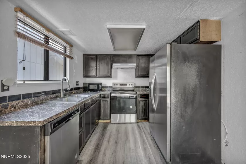 650 York, Sparks, Nevada 89431, 3 Bedrooms Bedrooms, ,2 BathroomsBathrooms,Residential,Residential,York,250051484