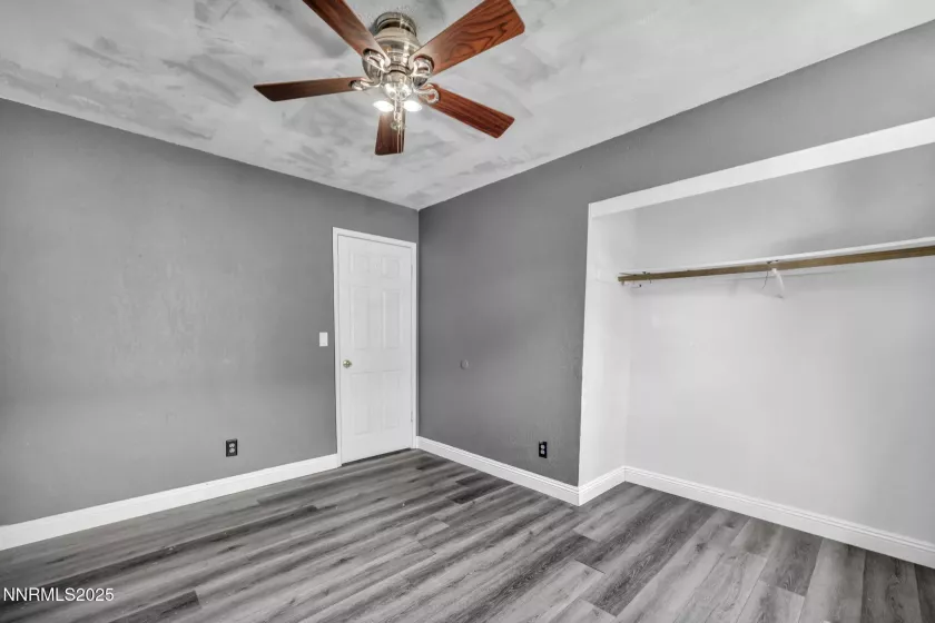 650 York, Sparks, Nevada 89431, 3 Bedrooms Bedrooms, ,2 BathroomsBathrooms,Residential,Residential,York,250051484