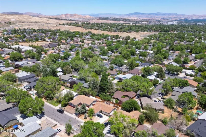 1350 Marne, Reno, Nevada 89503, 3 Bedrooms Bedrooms, ,2 BathroomsBathrooms,Residential,Residential,Marne,250051497