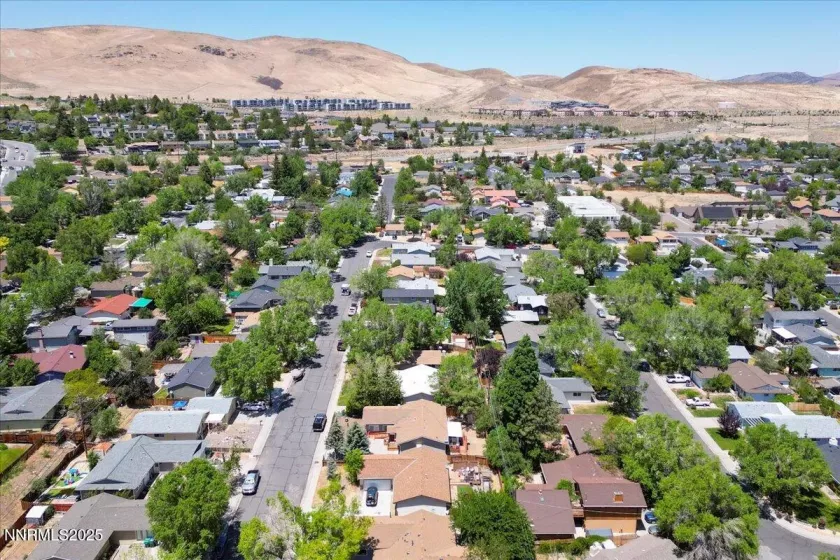 1350 Marne, Reno, Nevada 89503, 3 Bedrooms Bedrooms, ,2 BathroomsBathrooms,Residential,Residential,Marne,250051497