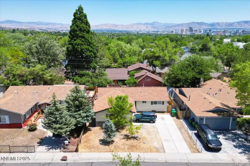 1350 Marne, Reno, Nevada 89503, 3 Bedrooms Bedrooms, ,2 BathroomsBathrooms,Residential,Residential,Marne,250051497