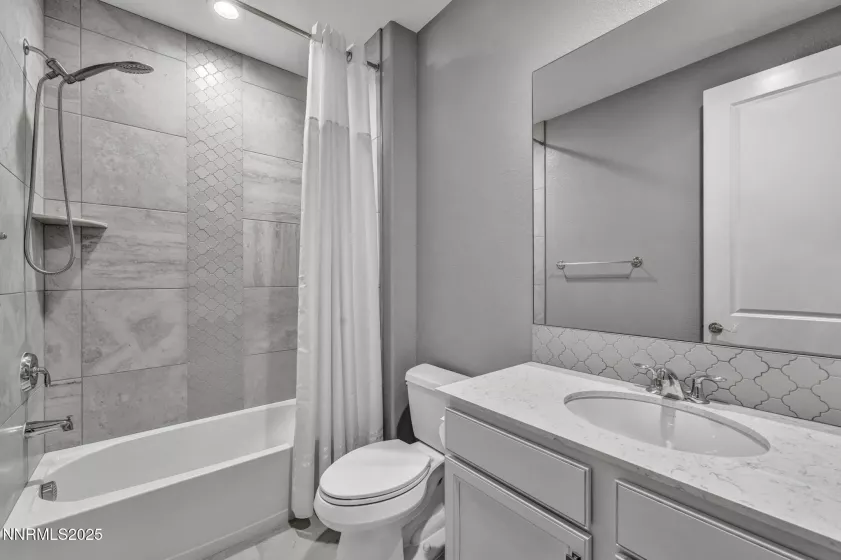 1975 Phaethon, Reno, Nevada 89521, 2 Bedrooms Bedrooms, ,2 BathroomsBathrooms,Residential,Residential,Phaethon,250051504
