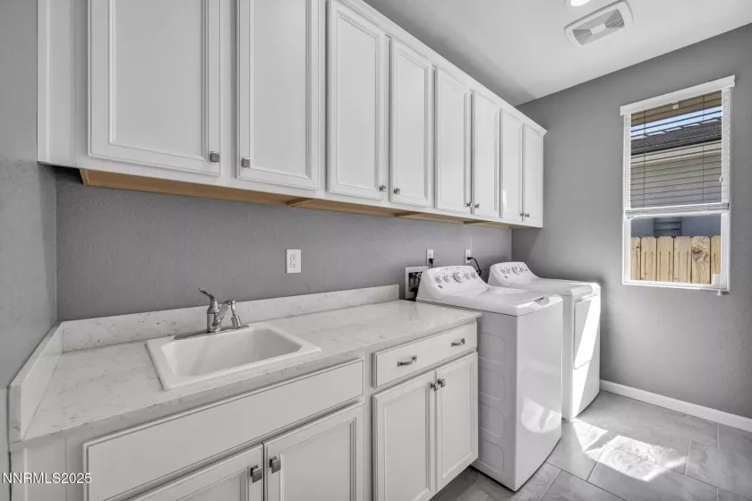 1975 Phaethon, Reno, Nevada 89521, 2 Bedrooms Bedrooms, ,2 BathroomsBathrooms,Residential,Residential,Phaethon,250051504