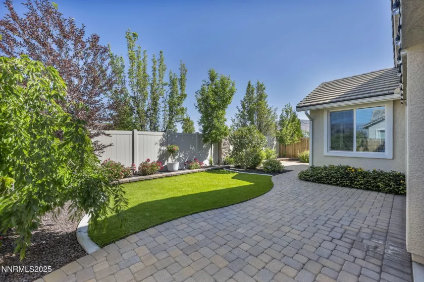 1975 Phaethon, Reno, Nevada 89521, 2 Bedrooms Bedrooms, ,2 BathroomsBathrooms,Residential,Residential,Phaethon,250051504