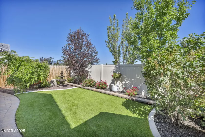 1975 Phaethon, Reno, Nevada 89521, 2 Bedrooms Bedrooms, ,2 BathroomsBathrooms,Residential,Residential,Phaethon,250051504
