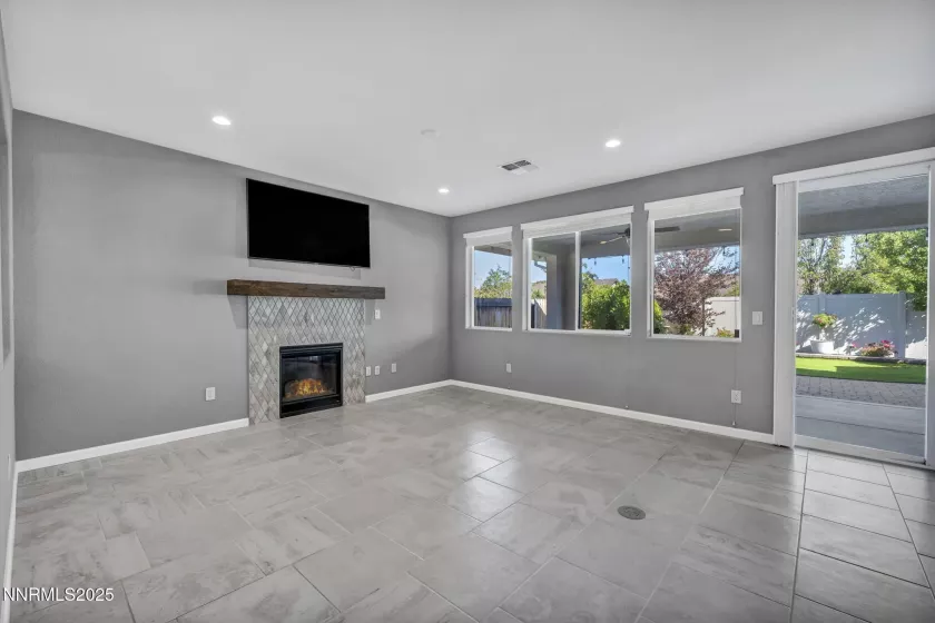 1975 Phaethon, Reno, Nevada 89521, 2 Bedrooms Bedrooms, ,2 BathroomsBathrooms,Residential,Residential,Phaethon,250051504
