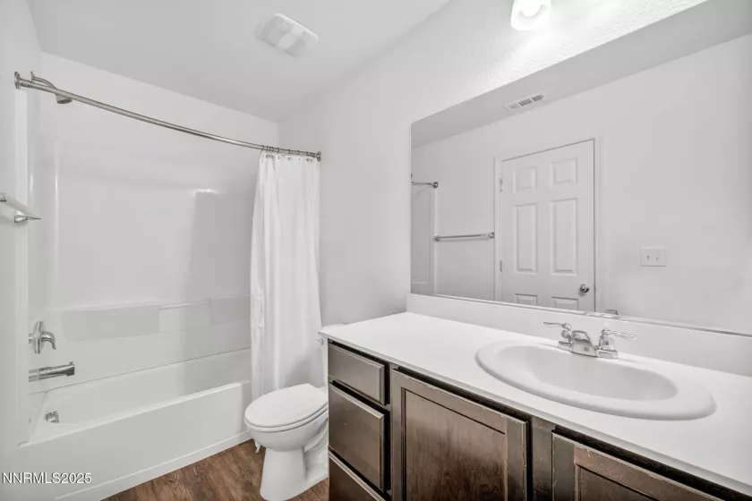 9602 Nautical Mile, Reno, Nevada 89506, 3 Bedrooms Bedrooms, ,3 BathroomsBathrooms,Residential,Residential,Nautical Mile,250051505