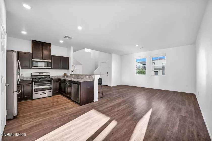9602 Nautical Mile, Reno, Nevada 89506, 3 Bedrooms Bedrooms, ,3 BathroomsBathrooms,Residential,Residential,Nautical Mile,250051505