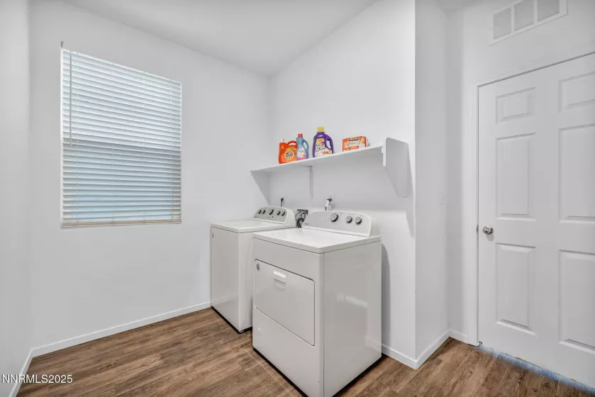 9602 Nautical Mile, Reno, Nevada 89506, 3 Bedrooms Bedrooms, ,3 BathroomsBathrooms,Residential,Residential,Nautical Mile,250051505