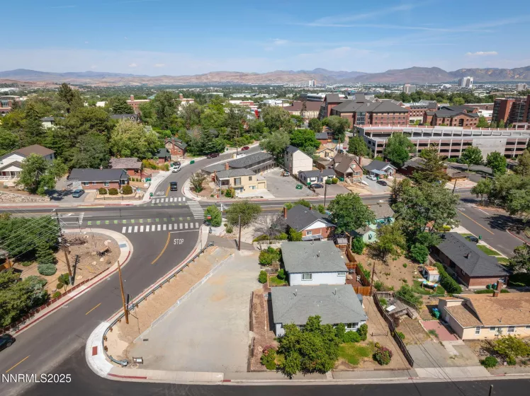 250 College, Reno, Nevada 89503, ,Residential Income,Residential,College,250051510