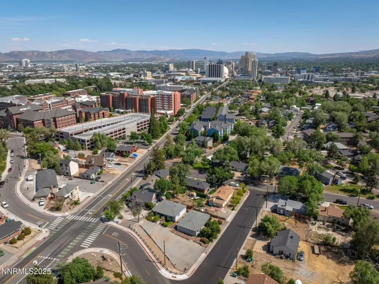 250 College, Reno, Nevada 89503, ,Residential Income,Residential,College,250051510