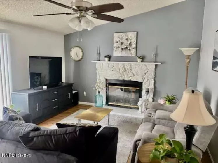 3324 Danville, Sparks, Nevada 89434, 4 Bedrooms Bedrooms, ,2 BathroomsBathrooms,Residential,Residential,Danville,250051494