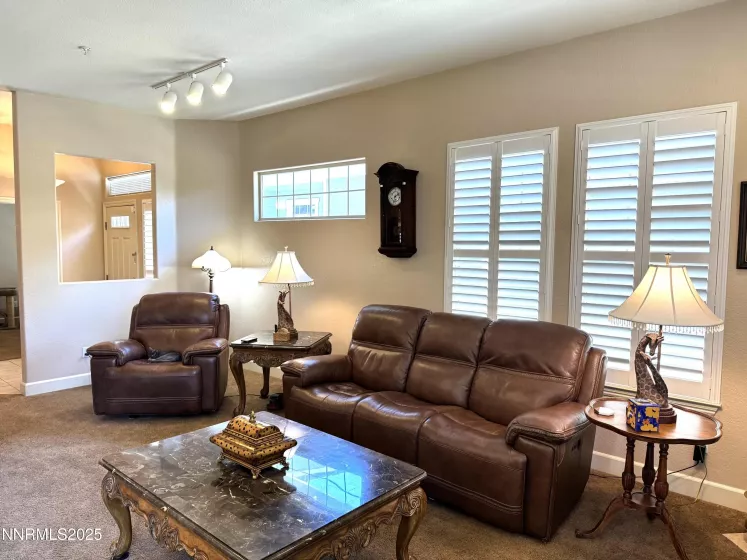 6680 Aston, Sparks, Nevada 89436, 3 Bedrooms Bedrooms, ,3 BathroomsBathrooms,Residential,Residential,Aston,250051514