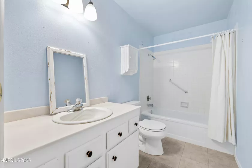 2960 Santa Ana, Reno, Nevada 89502, 3 Bedrooms Bedrooms, ,2 BathroomsBathrooms,Residential,Residential,Santa Ana,250051518