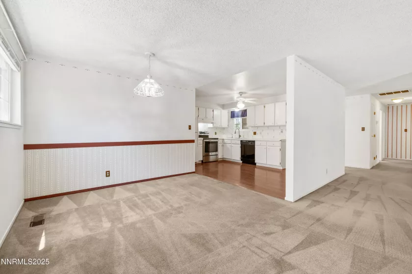 2960 Santa Ana, Reno, Nevada 89502, 3 Bedrooms Bedrooms, ,2 BathroomsBathrooms,Residential,Residential,Santa Ana,250051518
