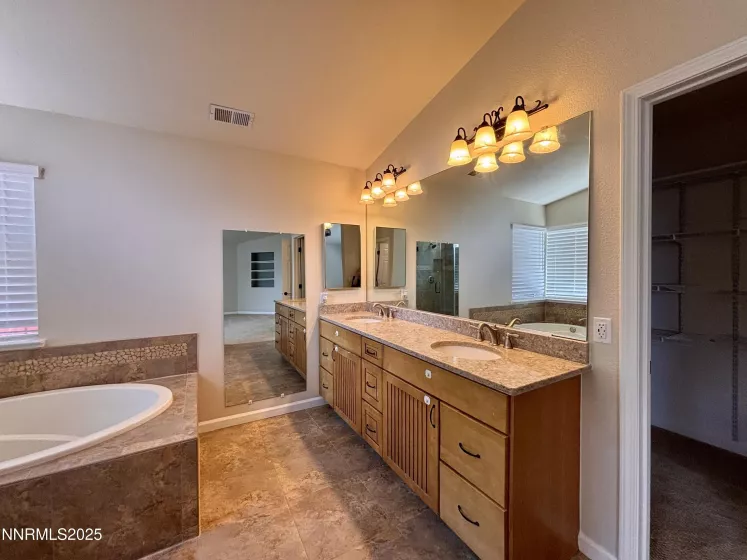 3882 Streamside, Reno, Nevada 89519, 4 Bedrooms Bedrooms, ,3 BathroomsBathrooms,Residential,Residential,Streamside,250051523