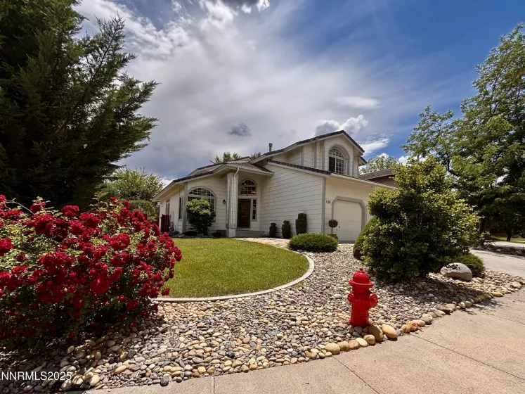 3882 Streamside, Reno, Nevada 89519, 4 Bedrooms Bedrooms, ,3 BathroomsBathrooms,Residential,Residential,Streamside,250051523