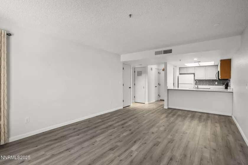 3095 Lakeside, Reno, Nevada 89509, 1 Bedroom Bedrooms, ,1 BathroomBathrooms,Residential,Residential,Lakeside,250051450