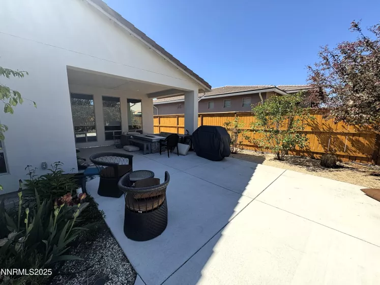 4675 Chromium, Sparks, Nevada 89436, 2 Bedrooms Bedrooms, ,3 BathroomsBathrooms,Residential,Residential,Chromium,250051529