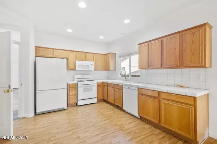 842 Sauvignon, Reno, Nevada 89506, 4 Bedrooms Bedrooms, ,2 BathroomsBathrooms,Residential,Residential,Sauvignon,250051536