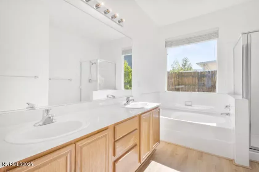 842 Sauvignon, Reno, Nevada 89506, 4 Bedrooms Bedrooms, ,2 BathroomsBathrooms,Residential,Residential,Sauvignon,250051536