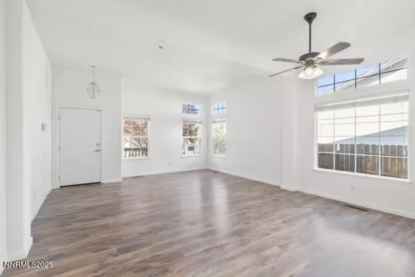 842 Sauvignon, Reno, Nevada 89506, 4 Bedrooms Bedrooms, ,2 BathroomsBathrooms,Residential,Residential,Sauvignon,250051536