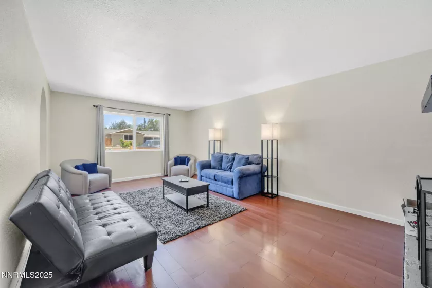 3310 Delna, Sparks, Nevada 89431, 3 Bedrooms Bedrooms, ,2 BathroomsBathrooms,Residential,Residential,Delna,250051537