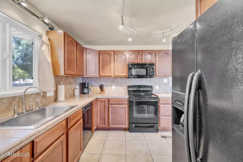 3310 Delna, Sparks, Nevada 89431, 3 Bedrooms Bedrooms, ,2 BathroomsBathrooms,Residential,Residential,Delna,250051537