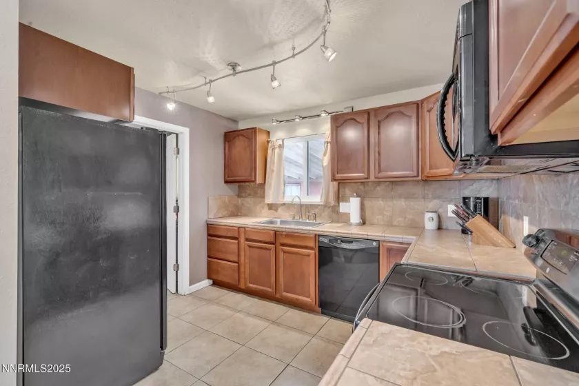 3310 Delna, Sparks, Nevada 89431, 3 Bedrooms Bedrooms, ,2 BathroomsBathrooms,Residential,Residential,Delna,250051537