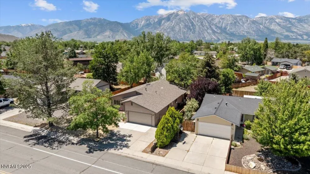 742 Long Valley, Gardnerville, Nevada 89460, 3 Bedrooms Bedrooms, ,2 BathroomsBathrooms,Residential,Residential,Long Valley,250051539