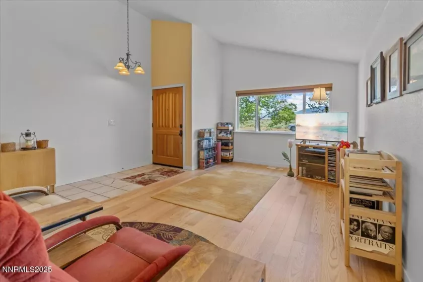 742 Long Valley, Gardnerville, Nevada 89460, 3 Bedrooms Bedrooms, ,2 BathroomsBathrooms,Residential,Residential,Long Valley,250051539
