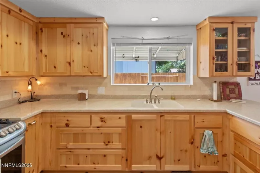 742 Long Valley, Gardnerville, Nevada 89460, 3 Bedrooms Bedrooms, ,2 BathroomsBathrooms,Residential,Residential,Long Valley,250051539