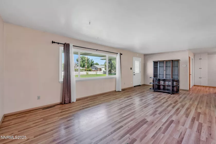 6 Green Acres, Yerington, Nevada 89447, 3 Bedrooms Bedrooms, ,2 BathroomsBathrooms,Residential,Residential,Green Acres,250051540