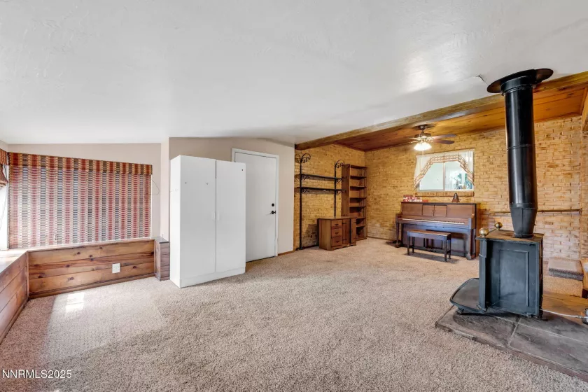 6 Green Acres, Yerington, Nevada 89447, 3 Bedrooms Bedrooms, ,2 BathroomsBathrooms,Residential,Residential,Green Acres,250051540