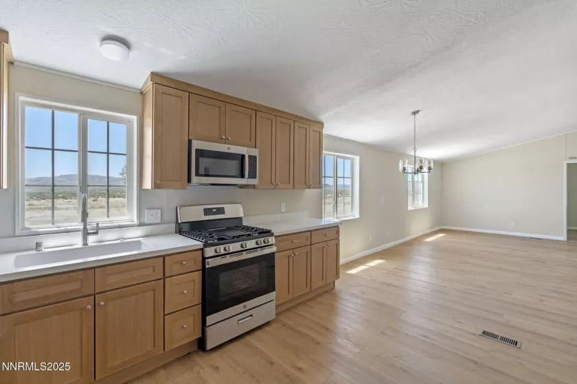 14555 Carson, Fallon, Nevada 89406, 3 Bedrooms Bedrooms, ,2 BathroomsBathrooms,Residential,Residential,Carson,250051560