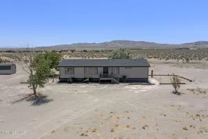 14555 Carson, Fallon, Nevada 89406, 3 Bedrooms Bedrooms, ,2 BathroomsBathrooms,Residential,Residential,Carson,250051560