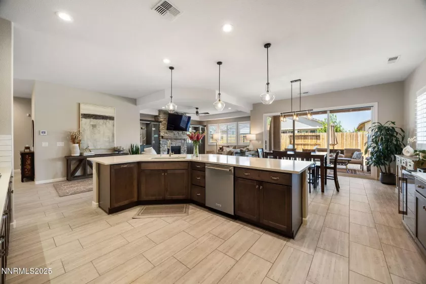2021 Neviekay, Reno, Nevada 89521, 4 Bedrooms Bedrooms, ,4 BathroomsBathrooms,Residential,Residential,Neviekay,250051565