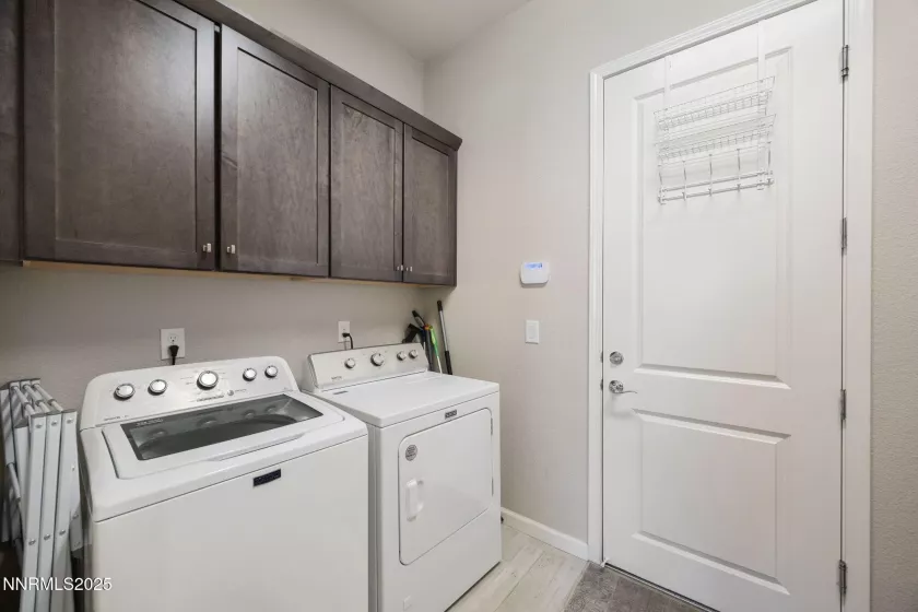 2021 Neviekay, Reno, Nevada 89521, 4 Bedrooms Bedrooms, ,4 BathroomsBathrooms,Residential,Residential,Neviekay,250051565