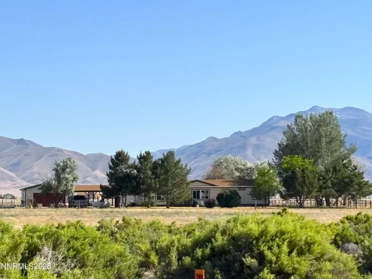 1000 Skyline, Battle Mountain, Nevada 89820, 3 Bedrooms Bedrooms, ,2 BathroomsBathrooms,Residential,Residential,Skyline,250051564
