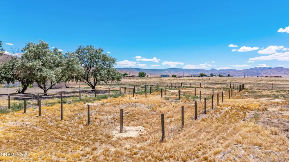 1000 Skyline, Battle Mountain, Nevada 89820, 3 Bedrooms Bedrooms, ,2 BathroomsBathrooms,Residential,Residential,Skyline,250051564