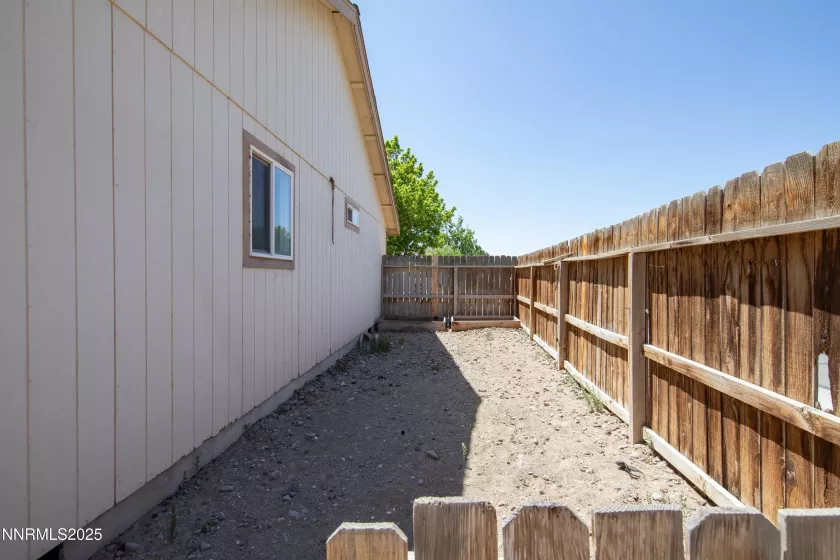 930 Atrium, Fernley, Nevada 89408, 3 Bedrooms Bedrooms, ,2 BathroomsBathrooms,Residential,Residential,Atrium,250051567