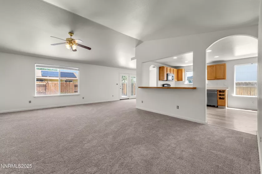 930 Atrium, Fernley, Nevada 89408, 3 Bedrooms Bedrooms, ,2 BathroomsBathrooms,Residential,Residential,Atrium,250051567