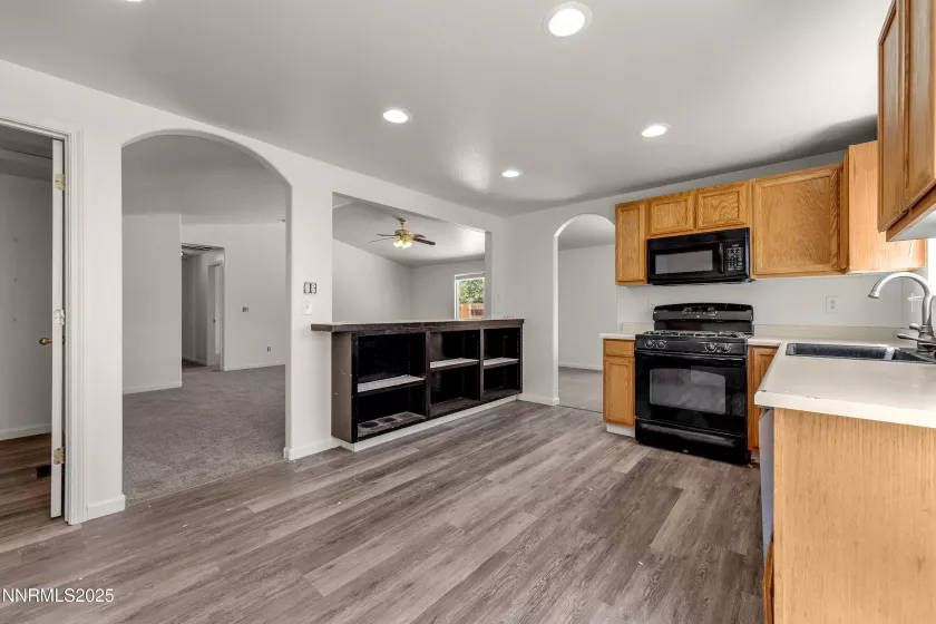 930 Atrium, Fernley, Nevada 89408, 3 Bedrooms Bedrooms, ,2 BathroomsBathrooms,Residential,Residential,Atrium,250051567
