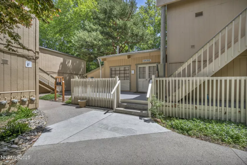 2300 Dickerson, Reno, Nevada 89503, 2 Bedrooms Bedrooms, ,2 BathroomsBathrooms,Residential,Residential,Dickerson,250051568
