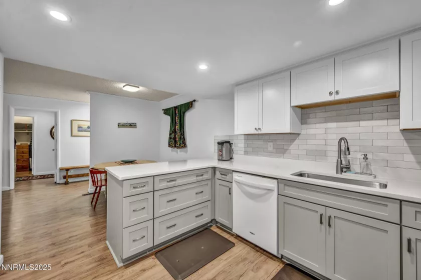 2300 Dickerson, Reno, Nevada 89503, 2 Bedrooms Bedrooms, ,2 BathroomsBathrooms,Residential,Residential,Dickerson,250051568