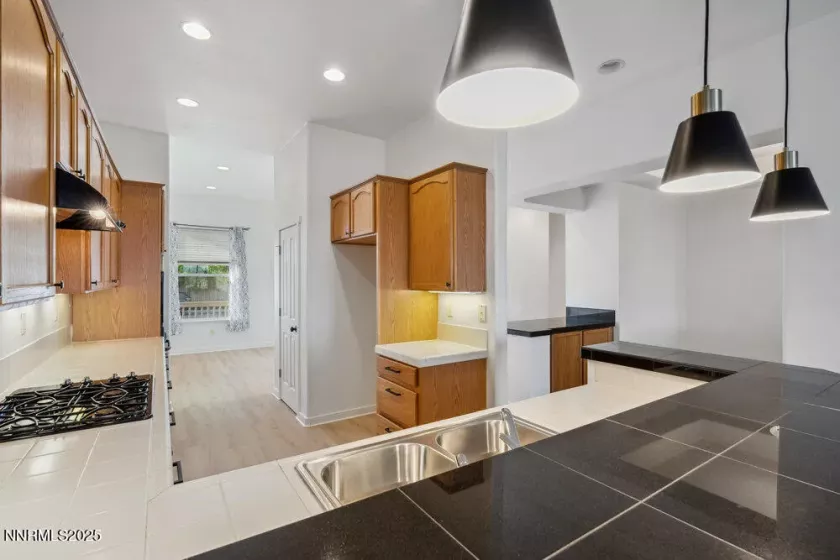 1131 Turnberry, Sparks, Nevada 89436, 4 Bedrooms Bedrooms, ,3 BathroomsBathrooms,Residential,Residential,Turnberry,250051569