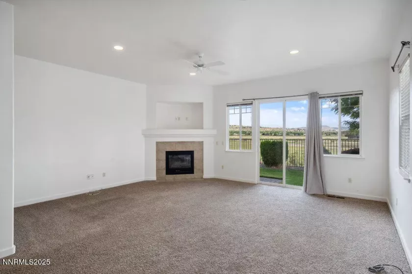1131 Turnberry, Sparks, Nevada 89436, 4 Bedrooms Bedrooms, ,3 BathroomsBathrooms,Residential,Residential,Turnberry,250051569